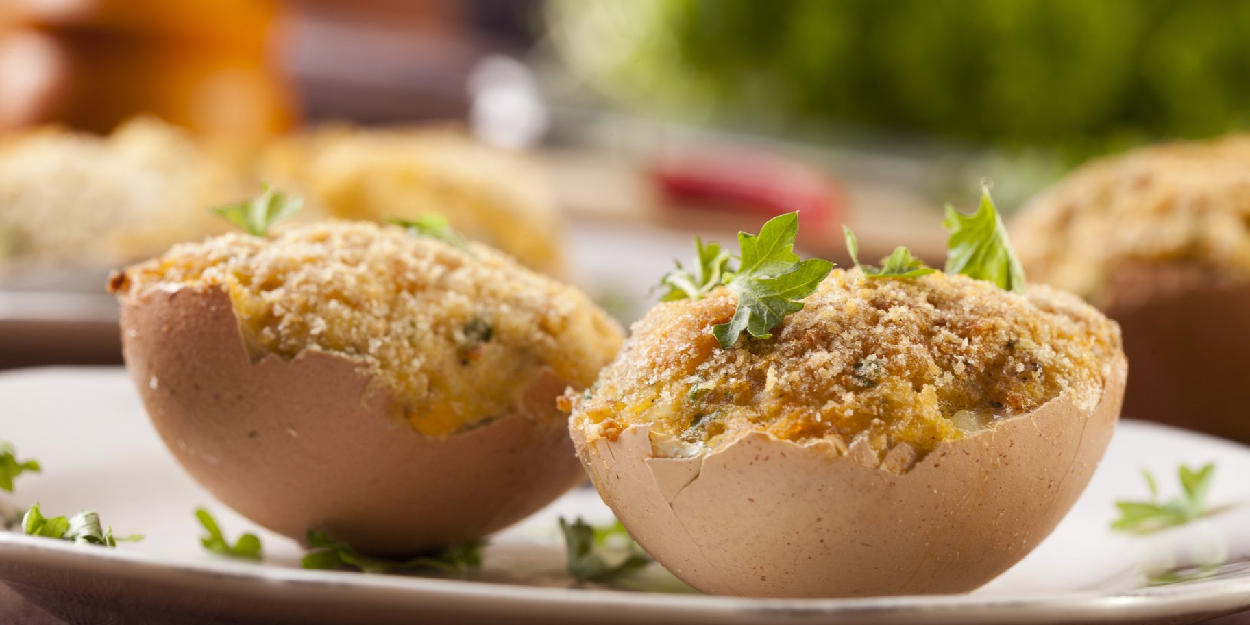 Фаршировані яйця в шкаралупі