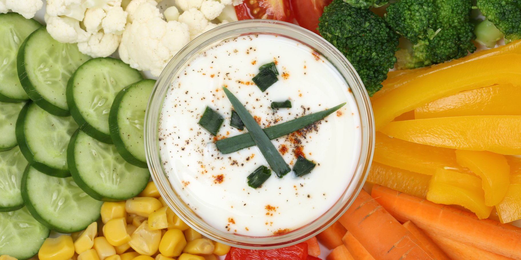 Йогуртовий соус до свіжих овочів