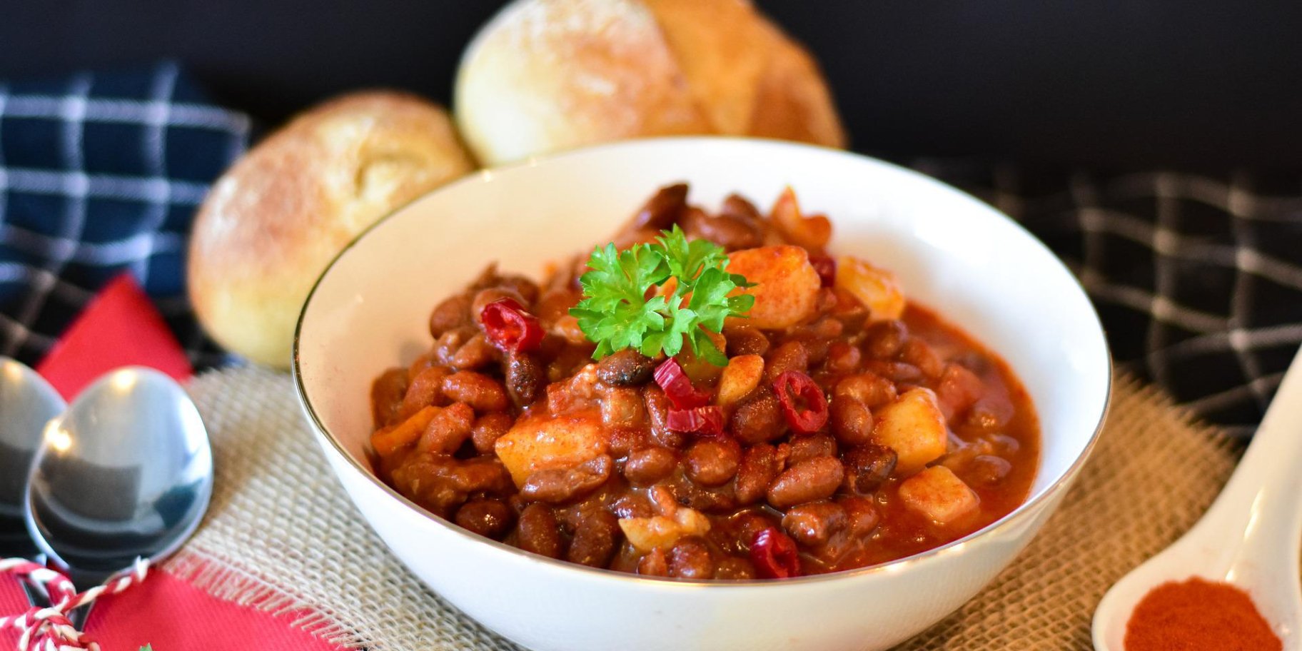 Картопля з квасолею та овочами