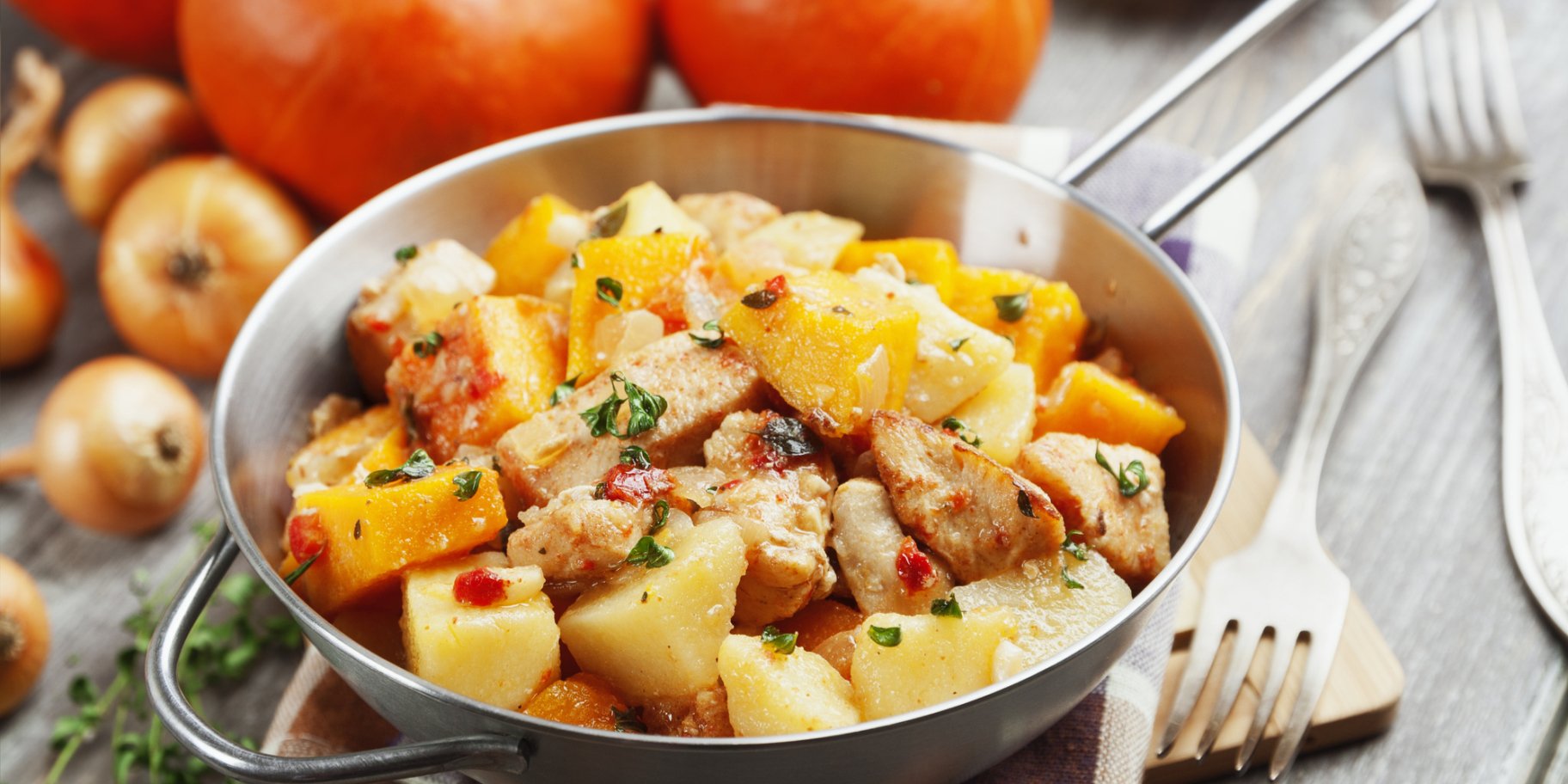 Куриное рагу с картофелем и овощами