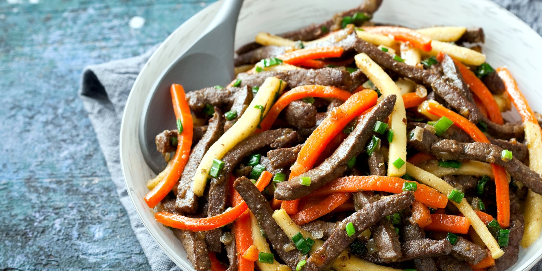 Теплий салат з яловичини