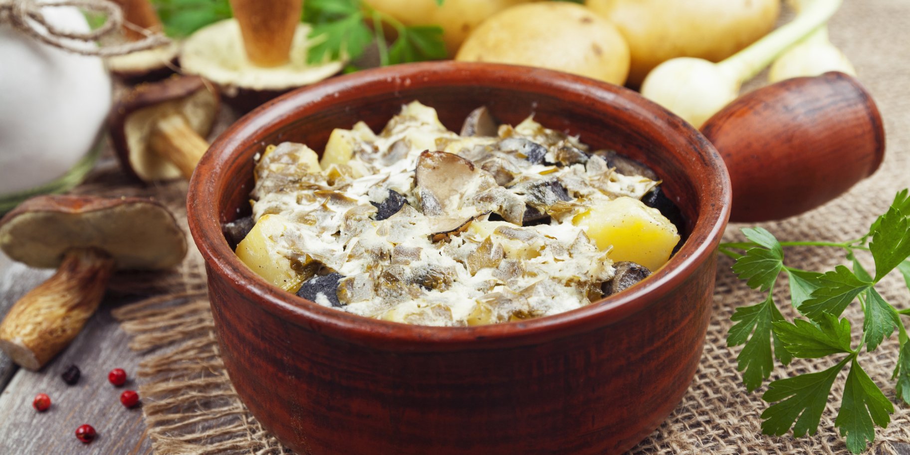 Картопля в грибній підливці рецепт