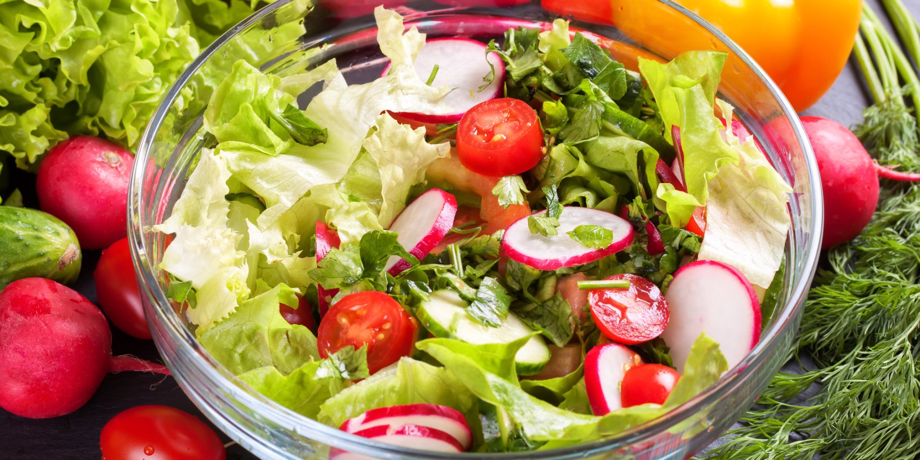 Салат із редиски і зелені