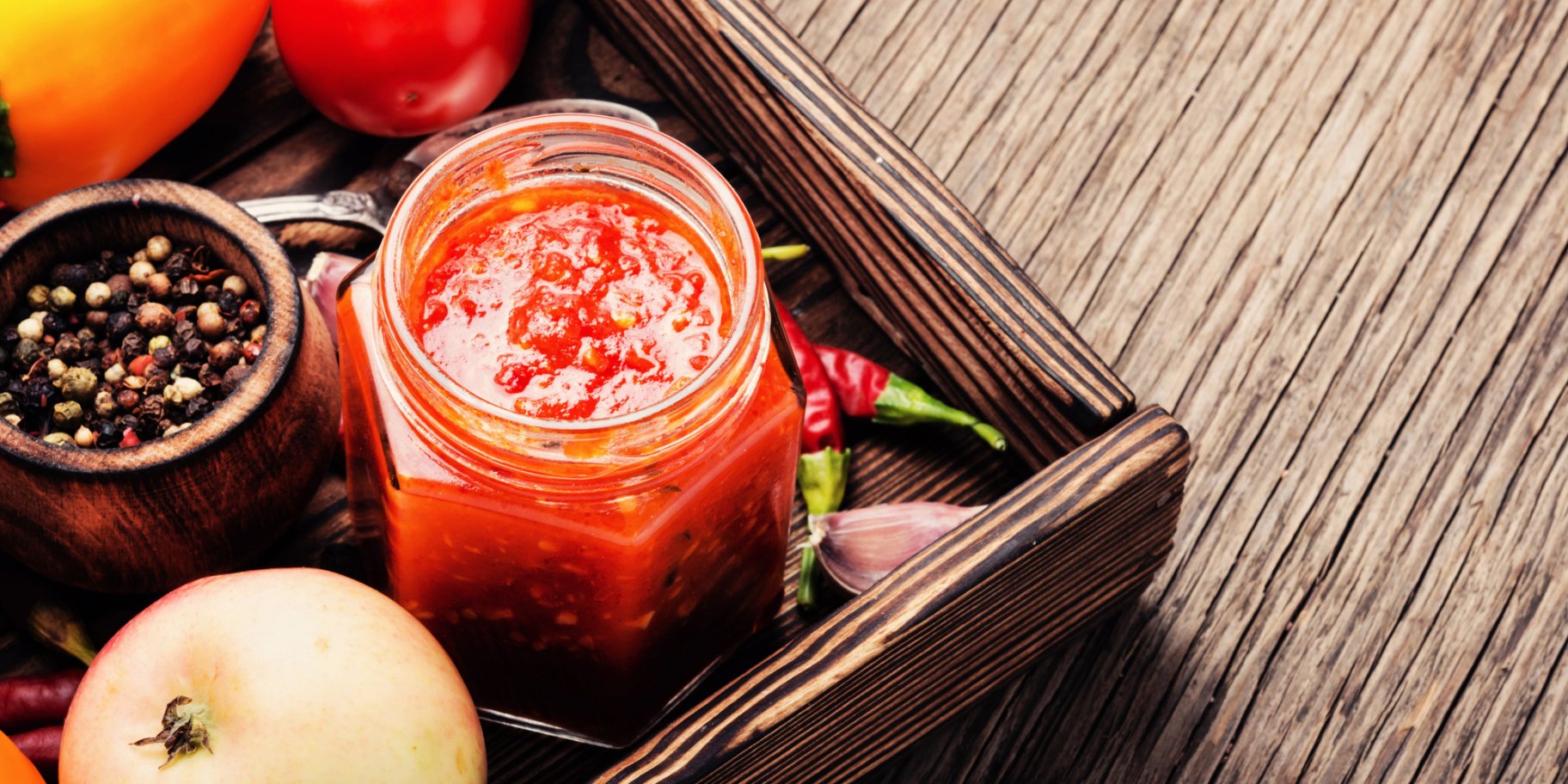 Аджика с хреном без варки