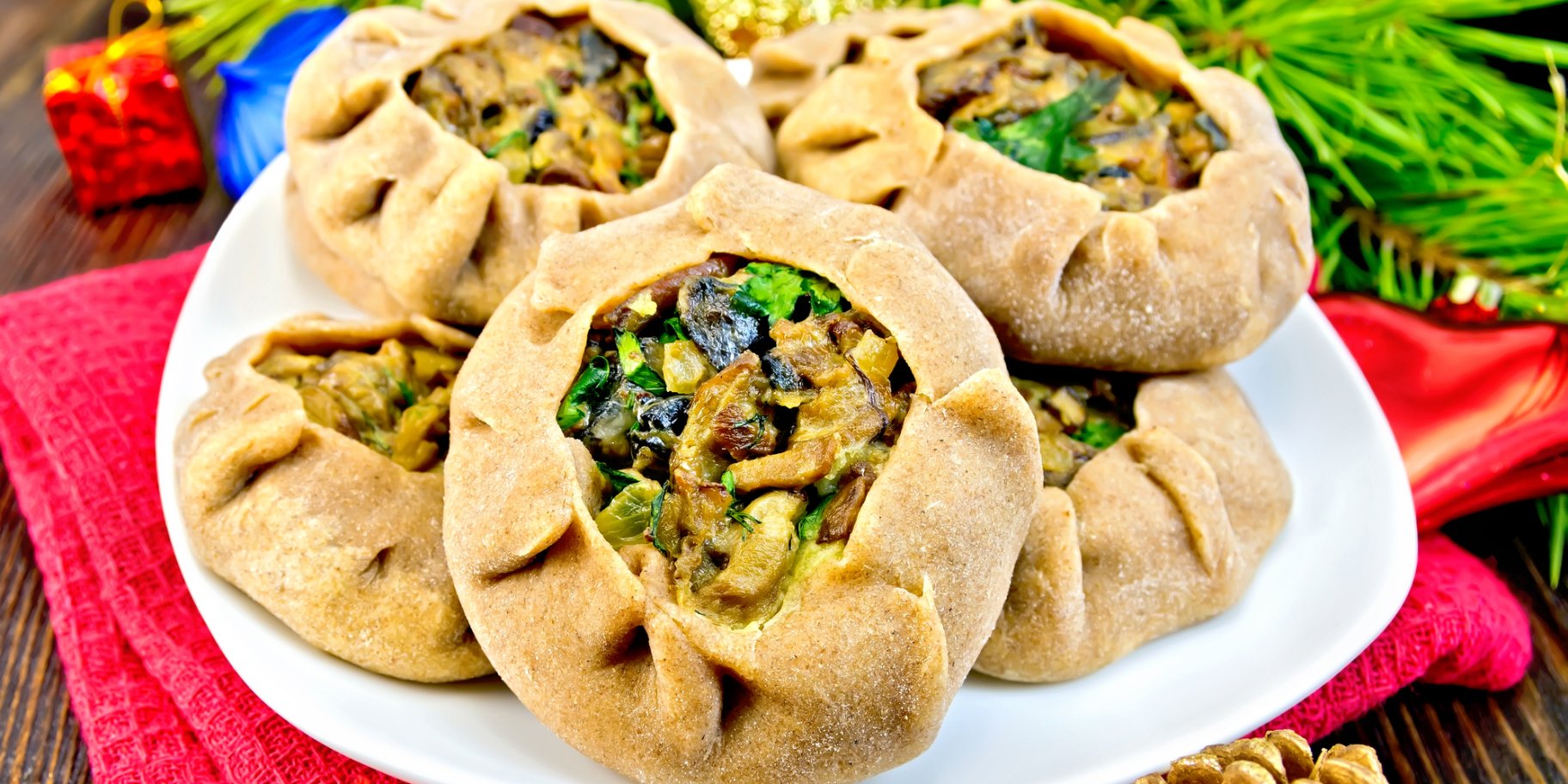 Ржаные пирожки с грибами