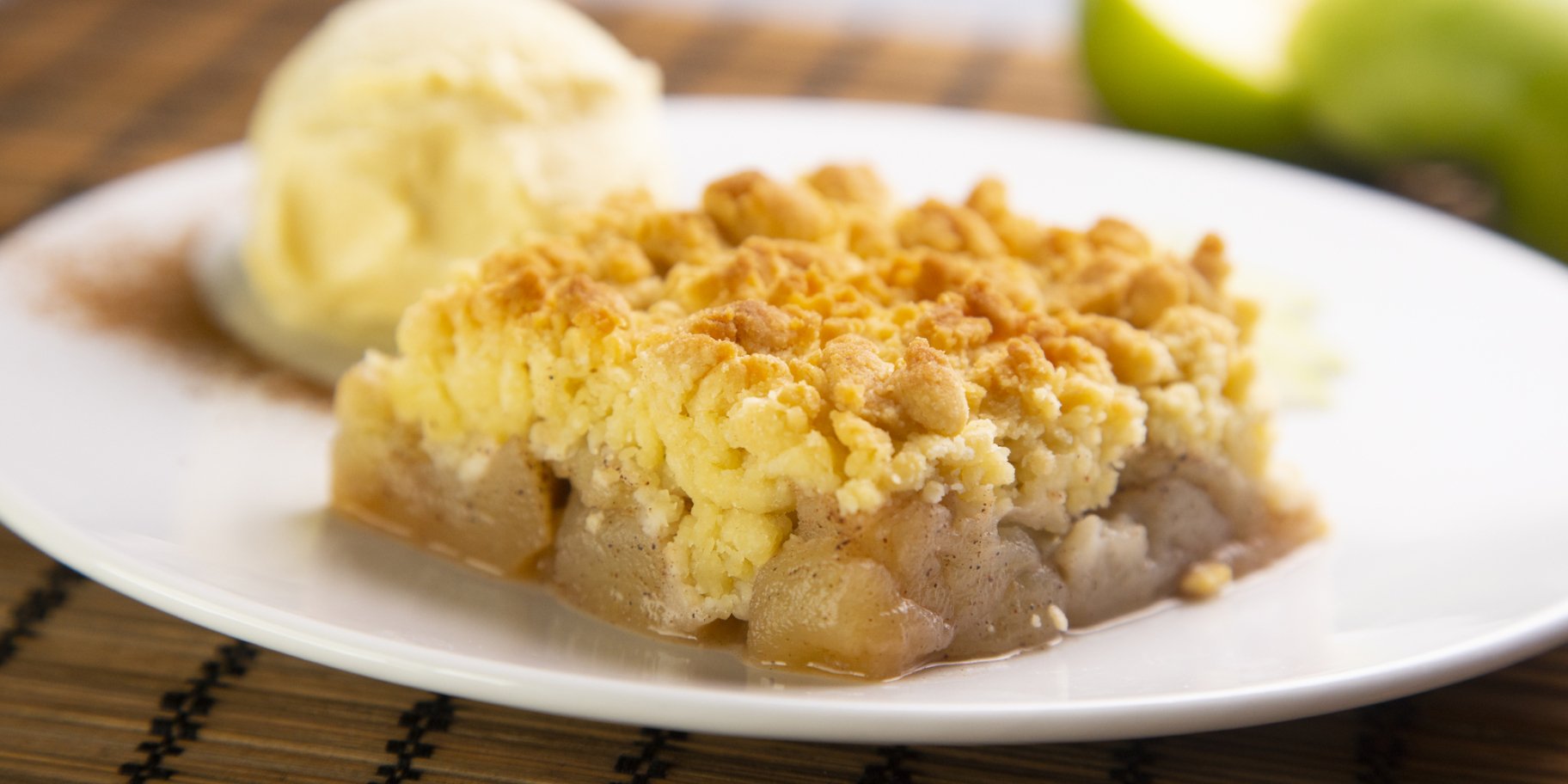 коблер с яблоками