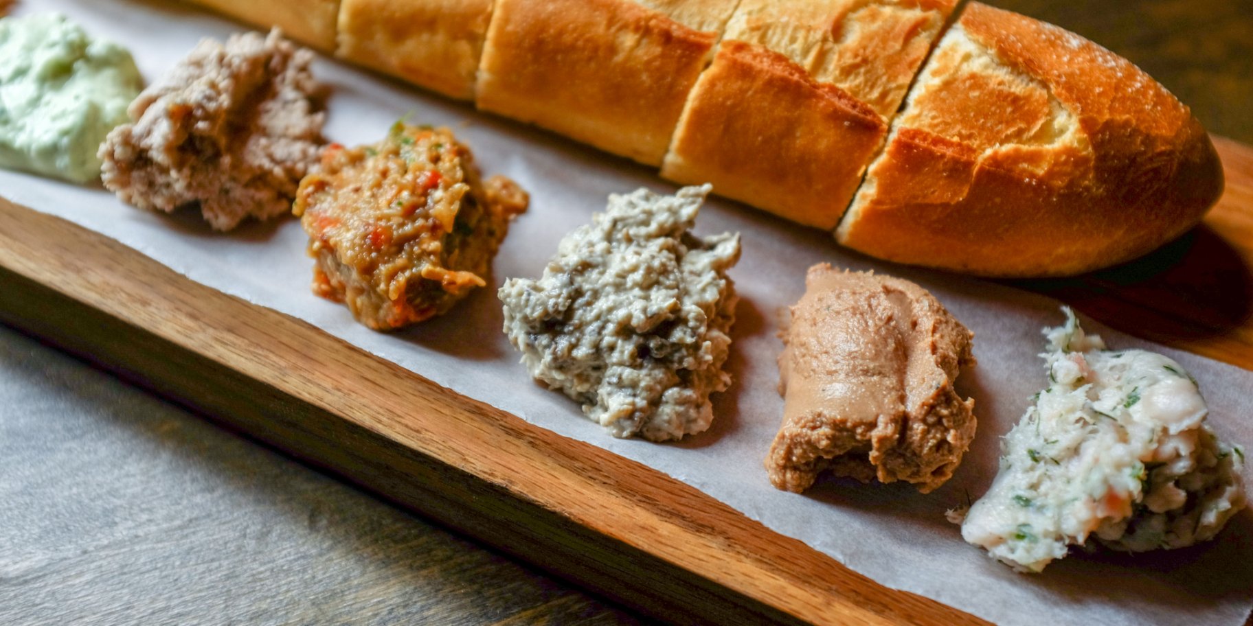 намазки на хліб з плавленим сирком