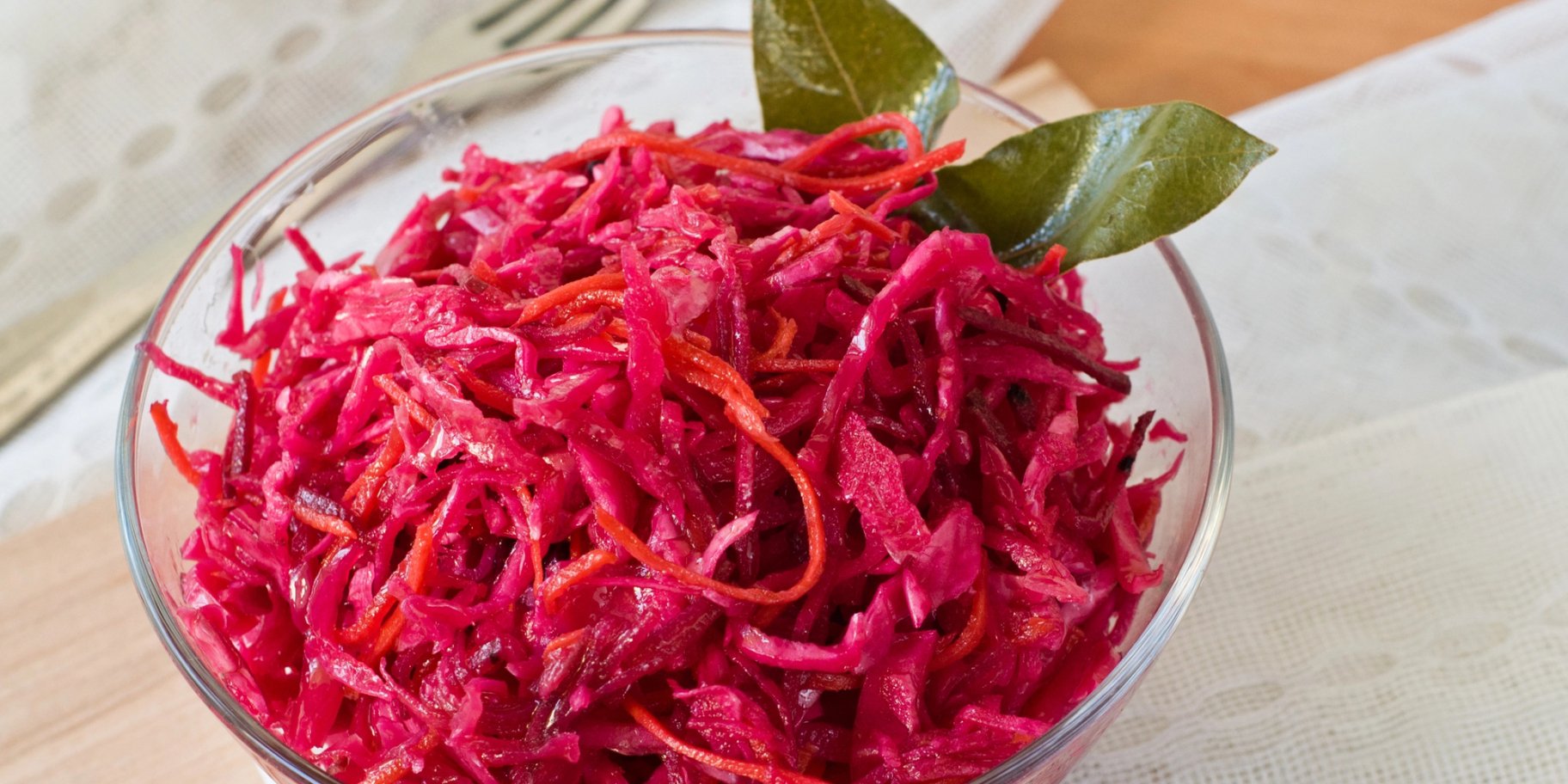 Маринована капуста з буряком