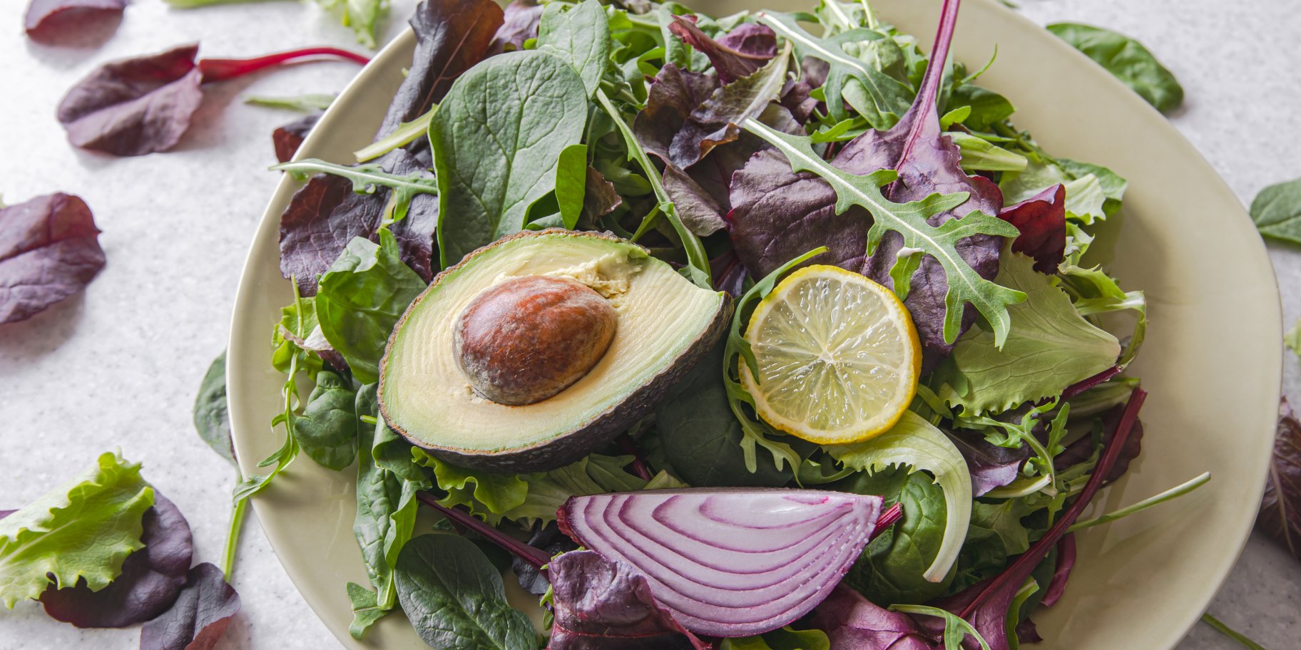 Салат з авокадо