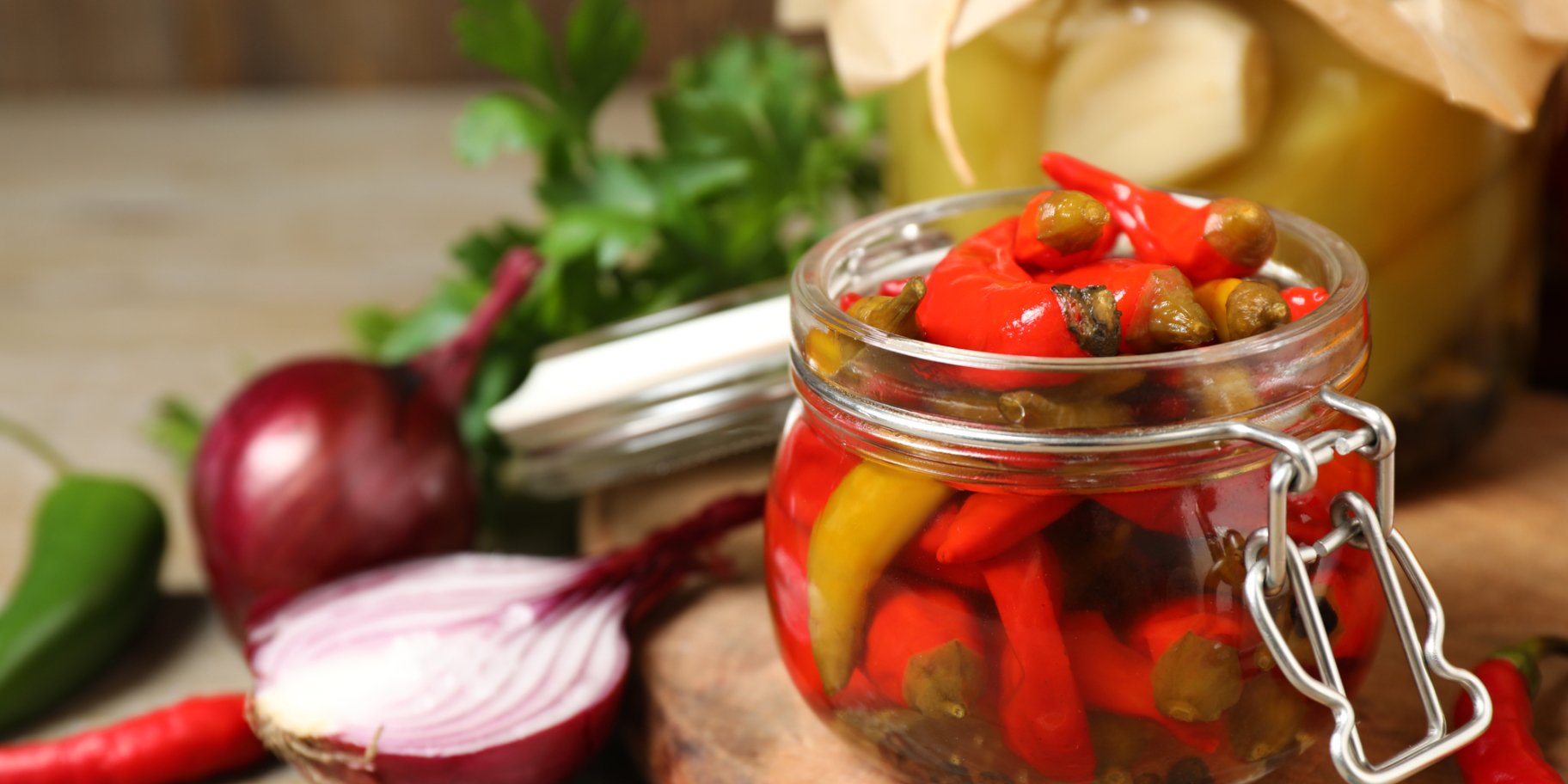 Гострий перець в маринаді