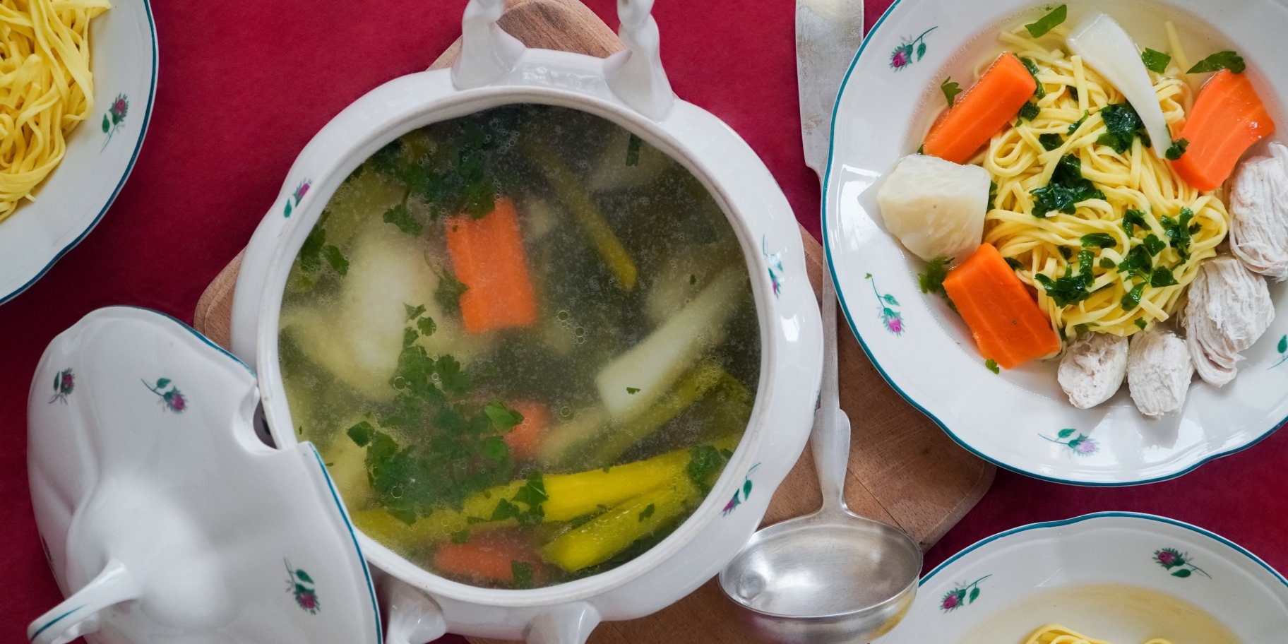 Курячий суп з локшиною