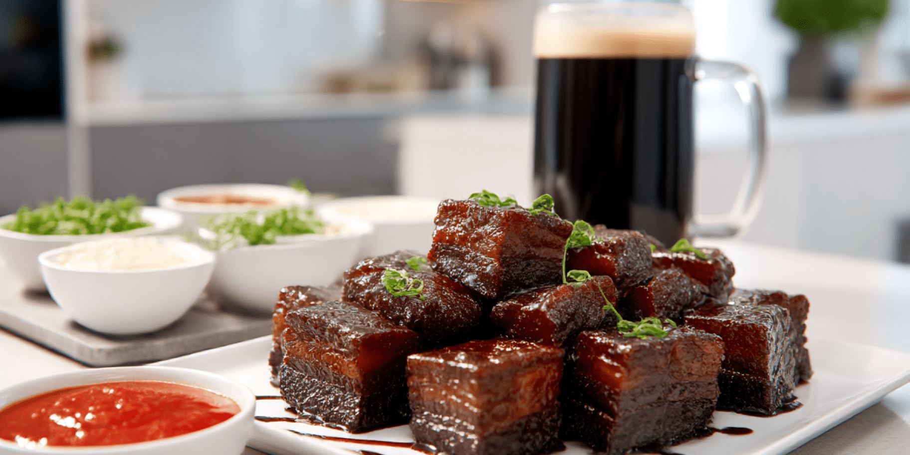 Сало, карамелізоване в темному пиві