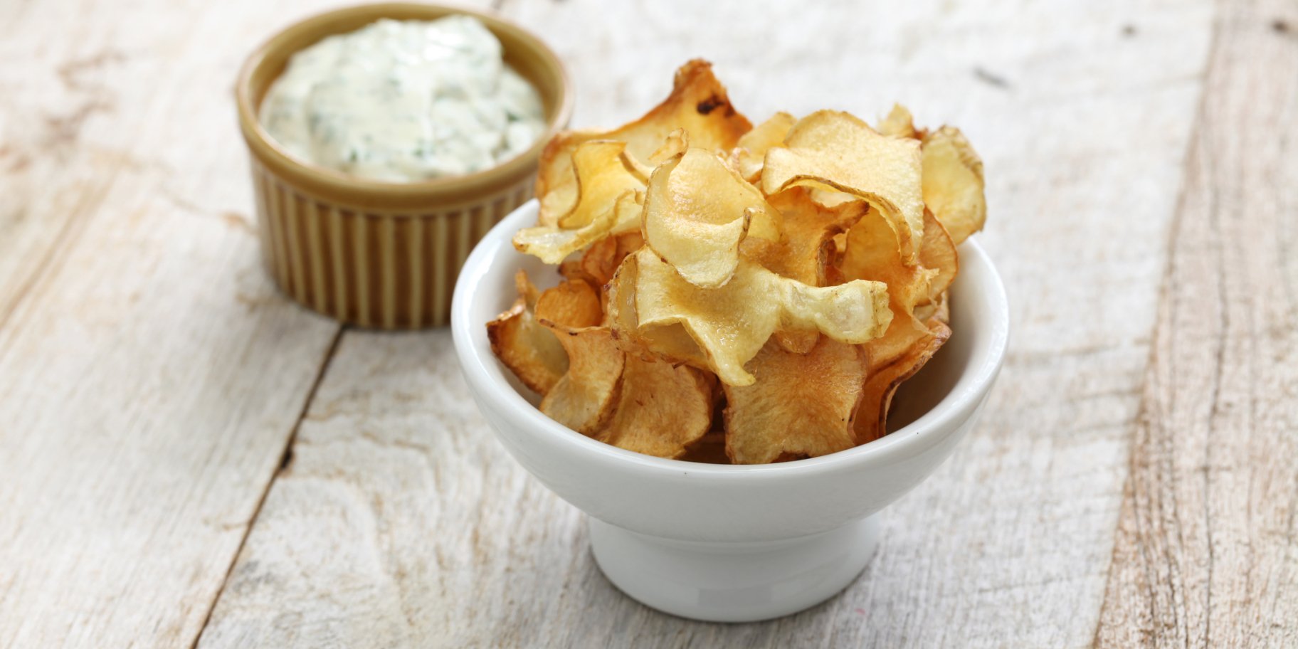 Чипсы с солью