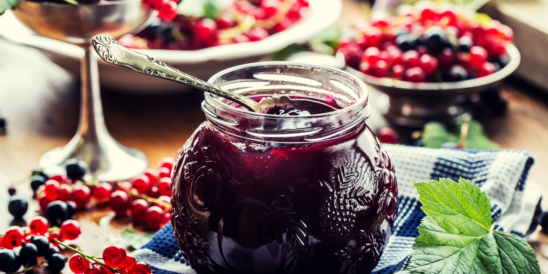 Варення зі смородиною і малиною