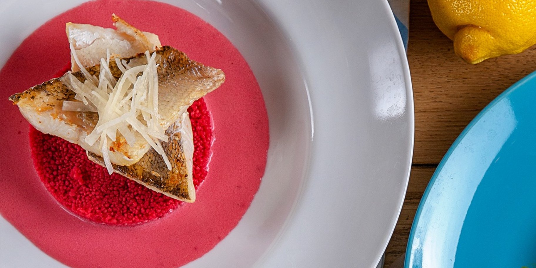 Судак із рожевим кускусом