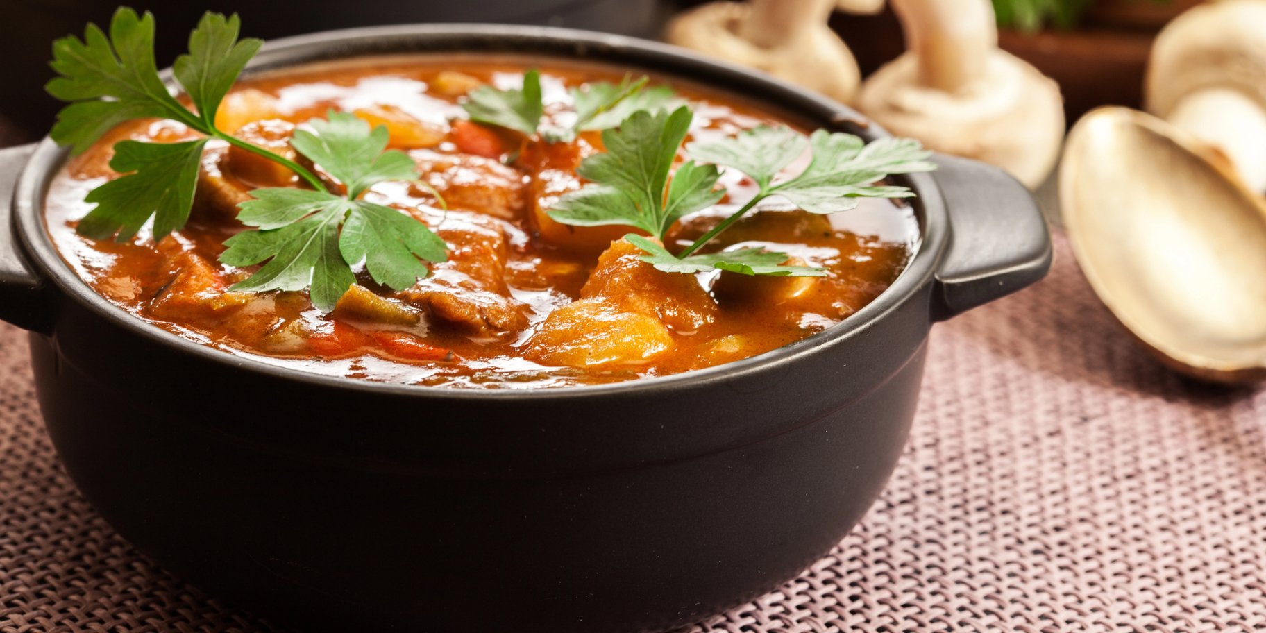 Суп «Піца» з фаршем і грибами