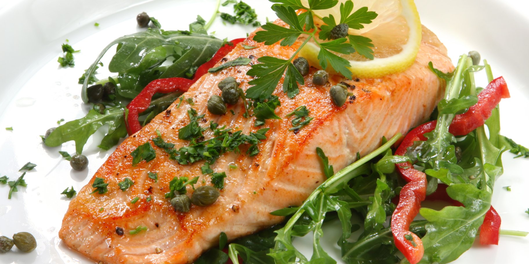 Лосось з овочами