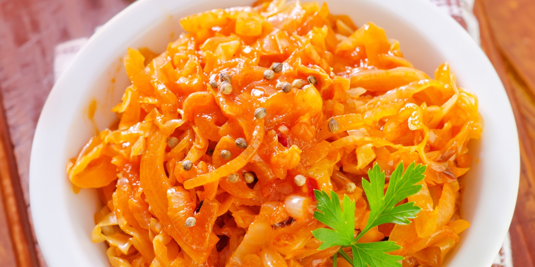 Тушкована капуста по-сицилійськи з вином