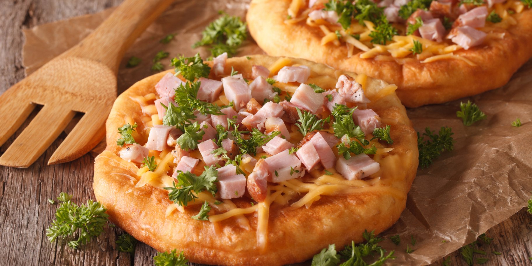 Оладки-піци із шинкою