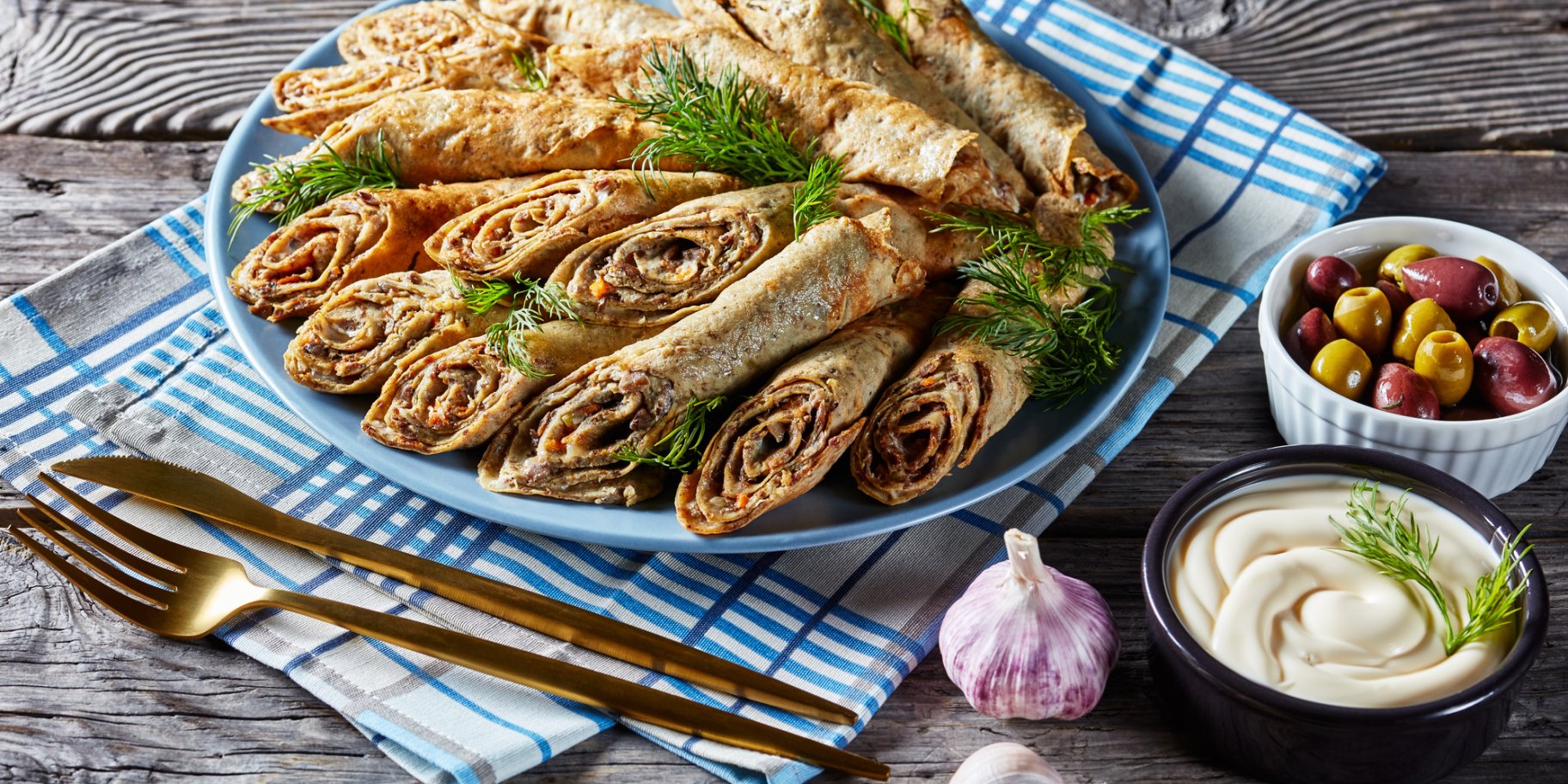 Печінкові рулетики з начинкою