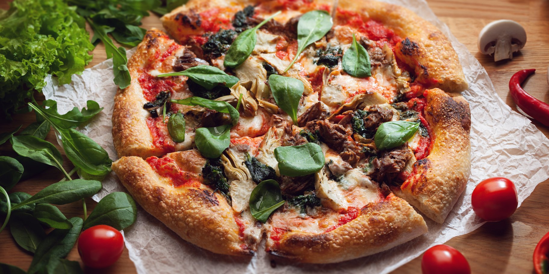 Піца з грибами і шпинатом