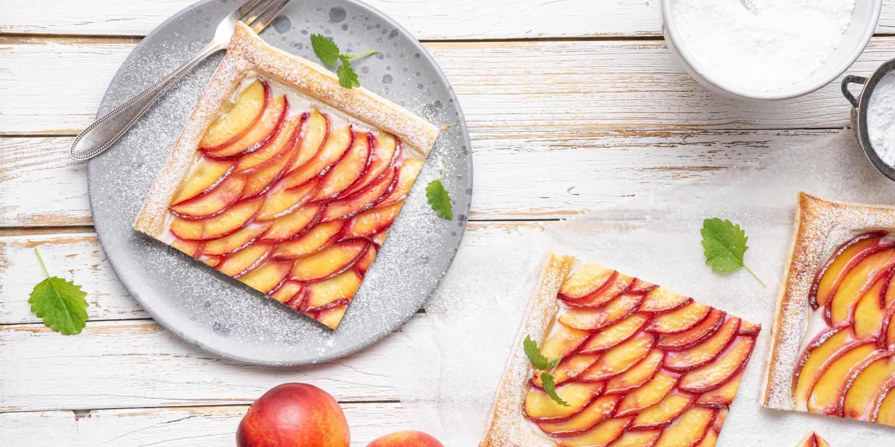 тарт з нектаринами