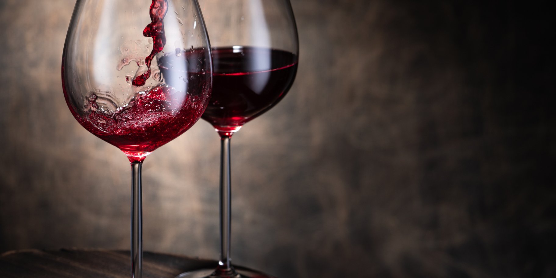 Два бокала вина