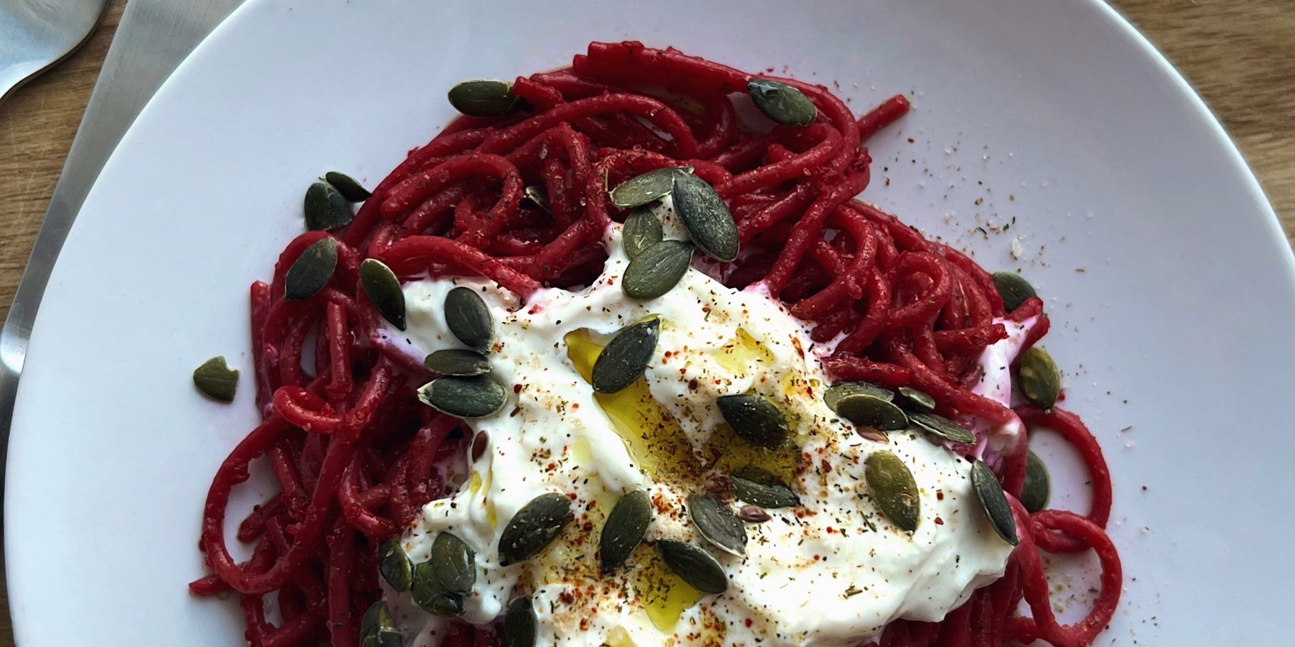 бурякова паста зі страчателою