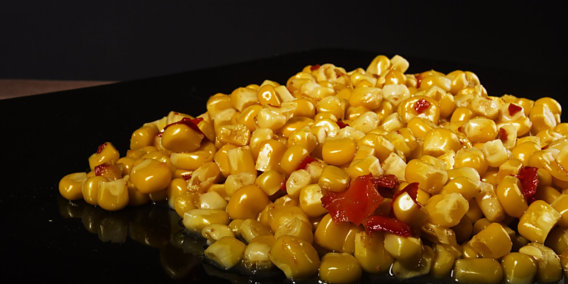 Консервована кукурудза з гострим перцем
