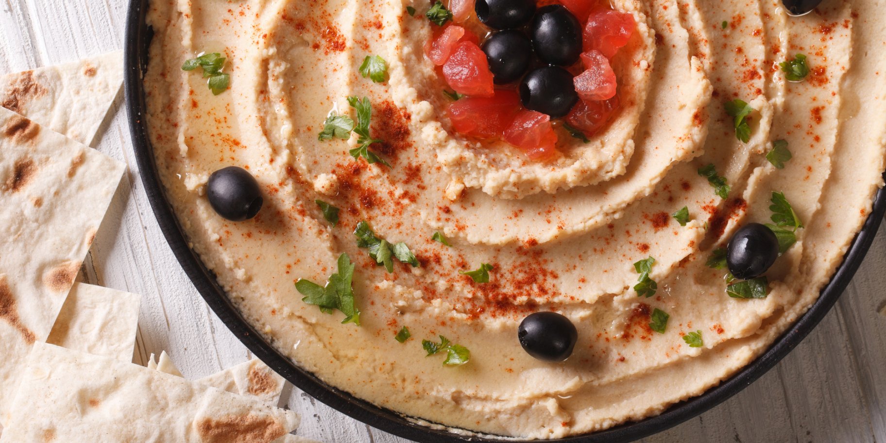 Хумус із квашеними помідорами