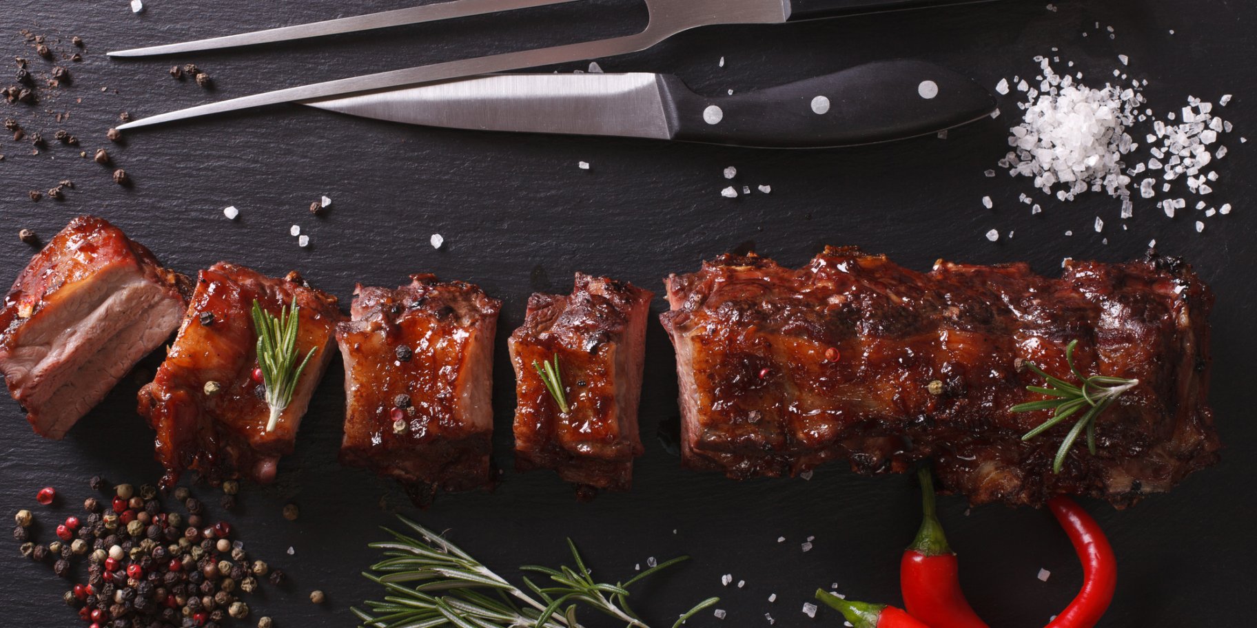 запечені свинячі реберця