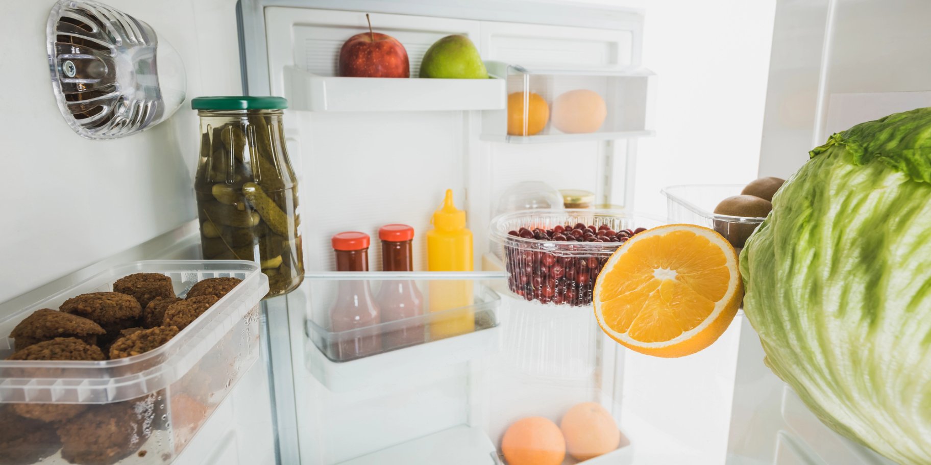 Продукти в холодильнику