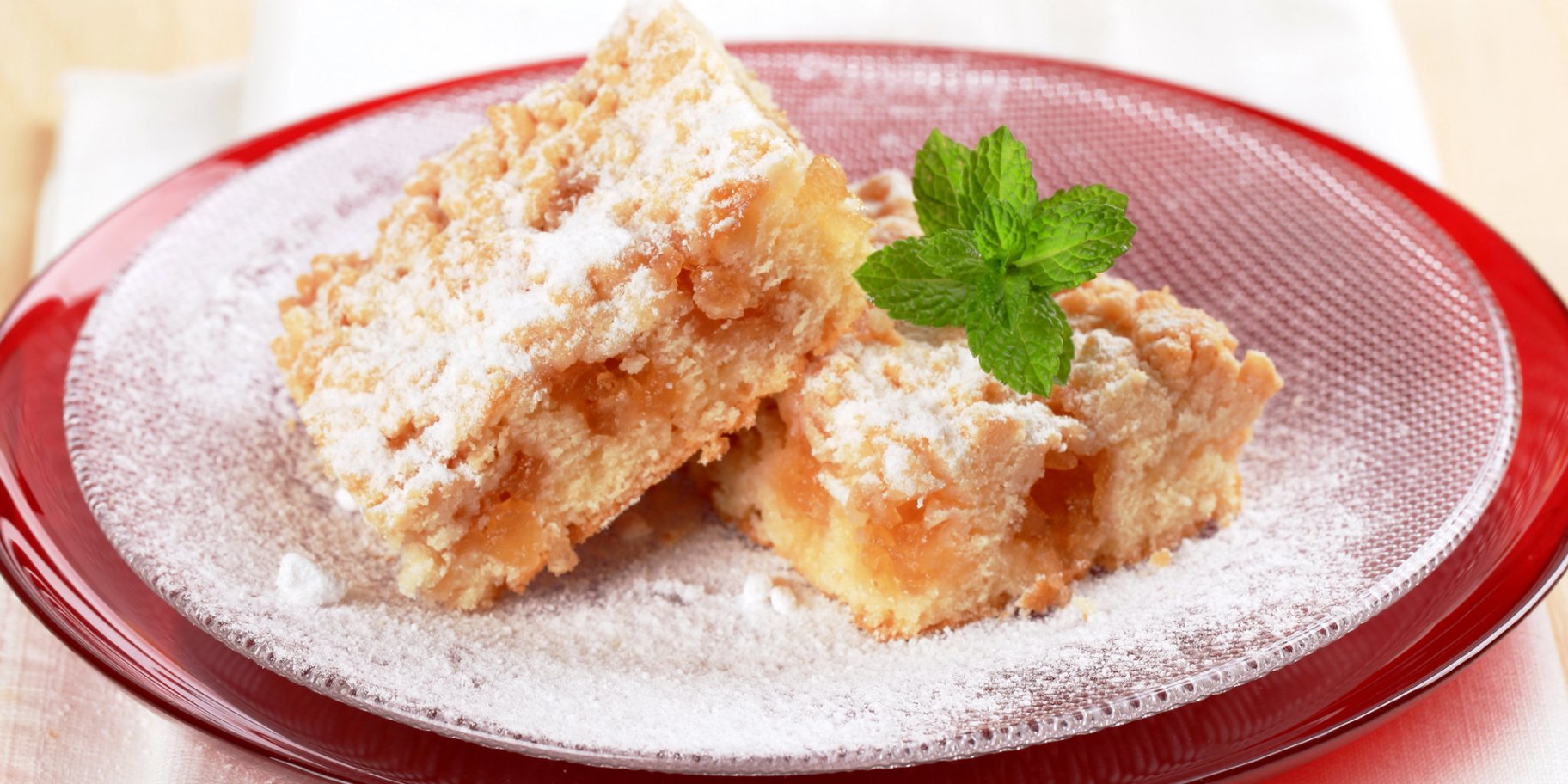 Польська шарлотка з яблуками