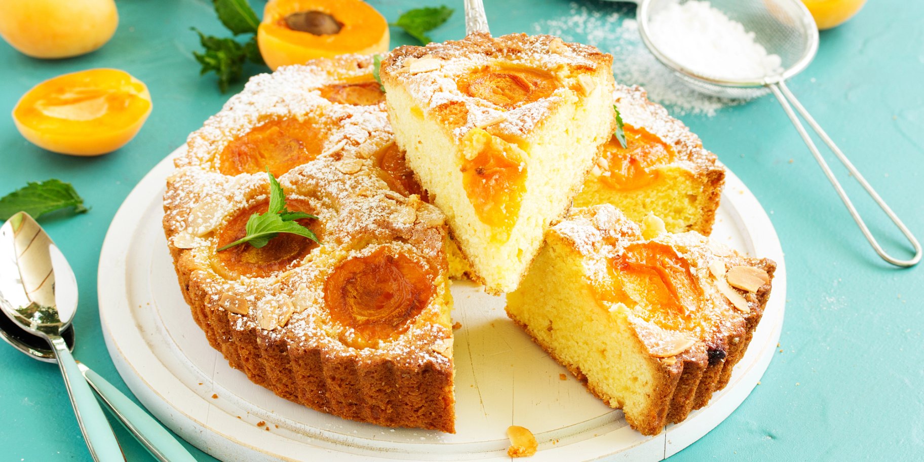 Абрикосовий пиріг на кефірі