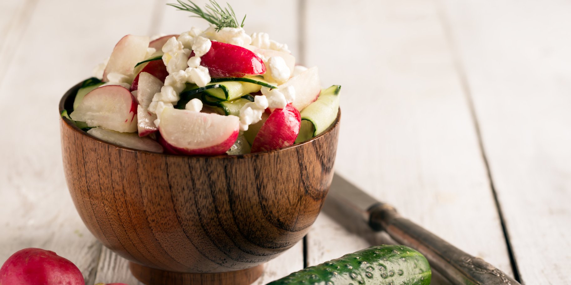 Салат з редиски та кисломолочного сиру