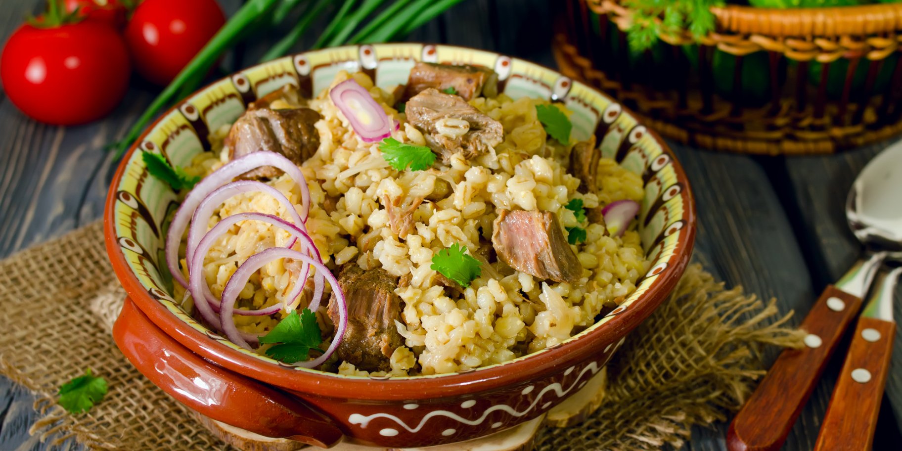 Перловка з тушонкою