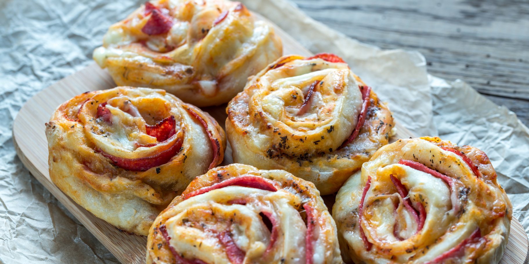 Роли з пепероні