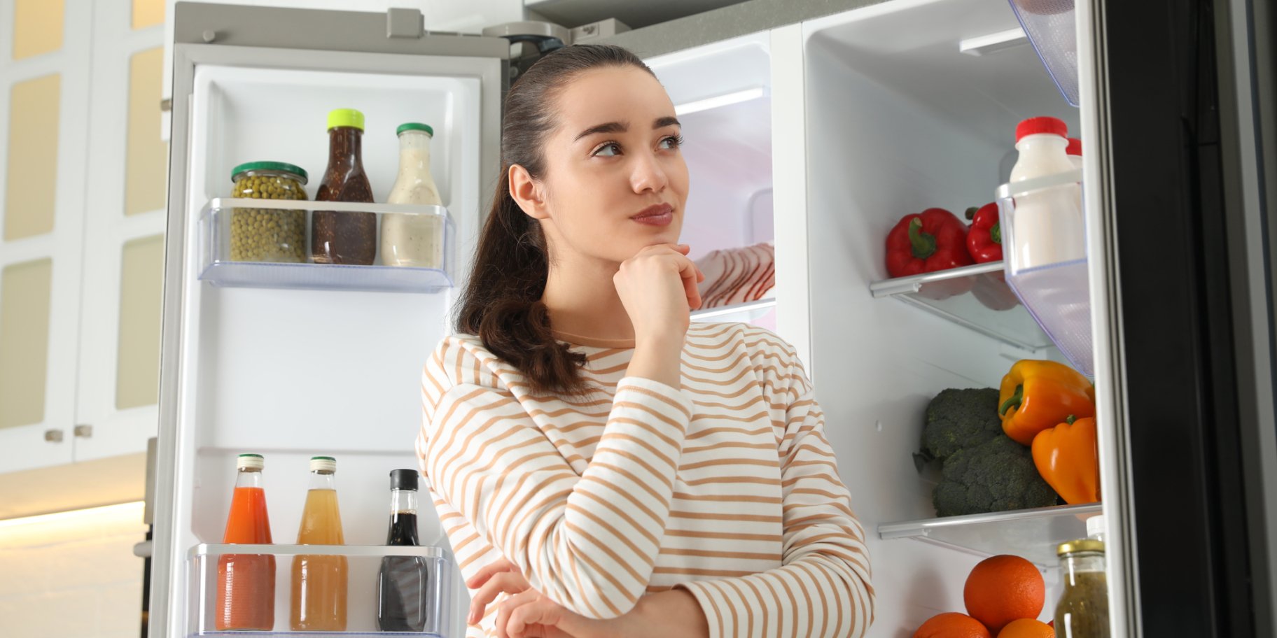 Холодильник з продуктами