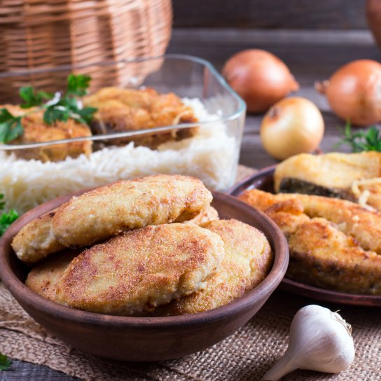 Домашні котлети з консервованої сардини