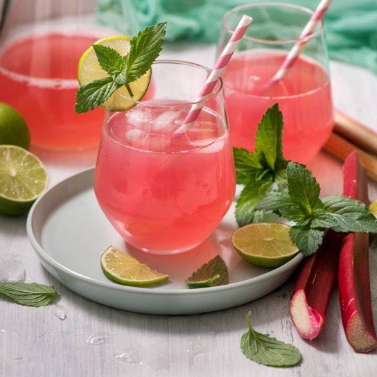 Ревеневий лимонад