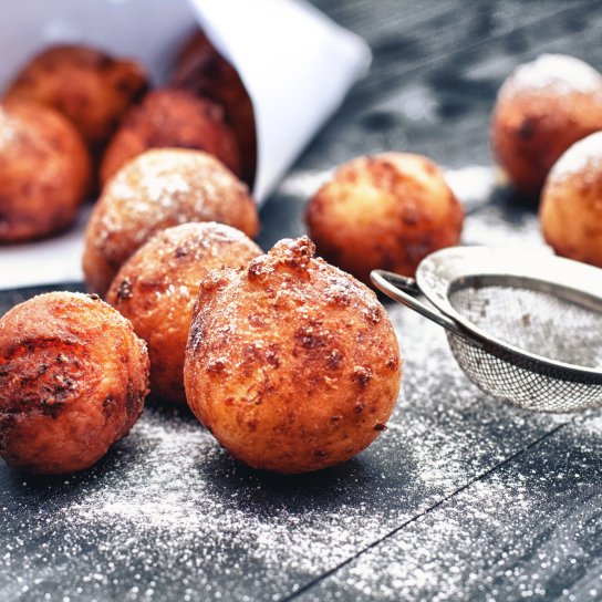 Сирні пончики