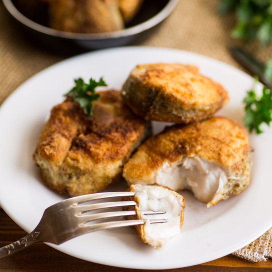 Смажений минтай у соєвому соусі