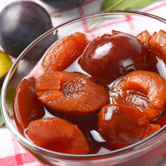 Солодкі мариновані сливи