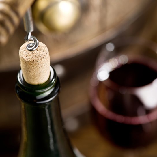 Як зберегти відкорковане вино