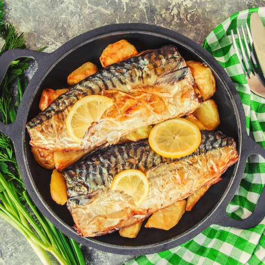 Скумбрія з молодою картоплею