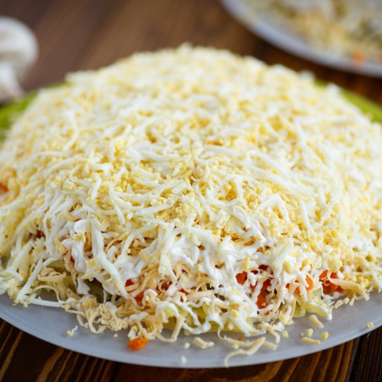 Салат з яловичою печінкою