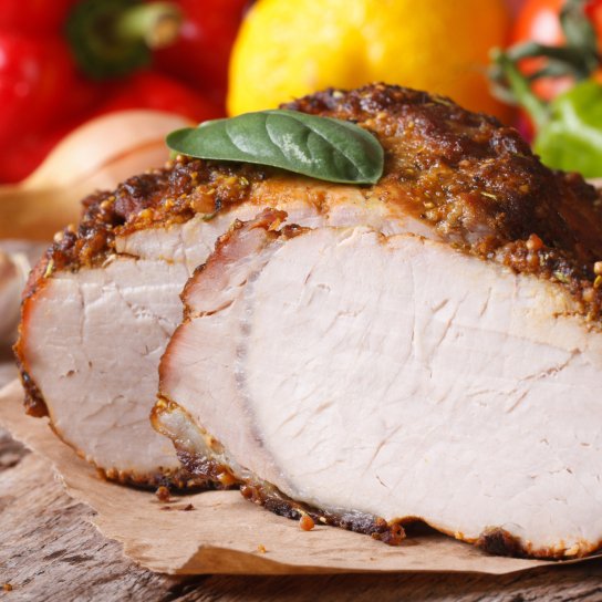 Маринована свинина, запечена на ревені