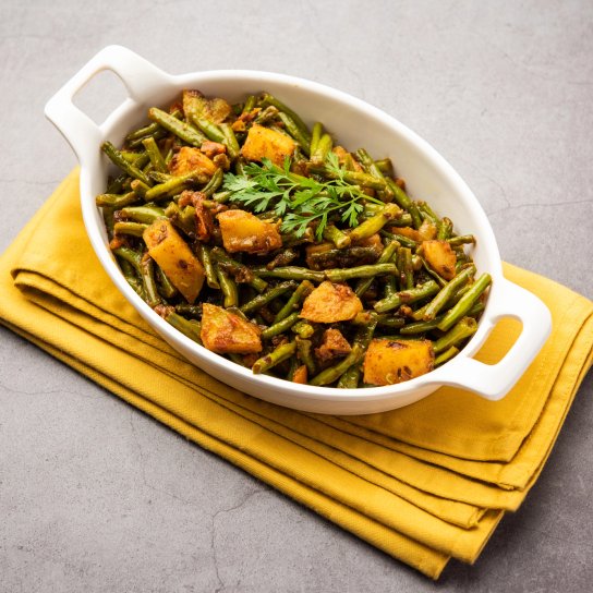 Смажена картопля зі стручковою квасолею