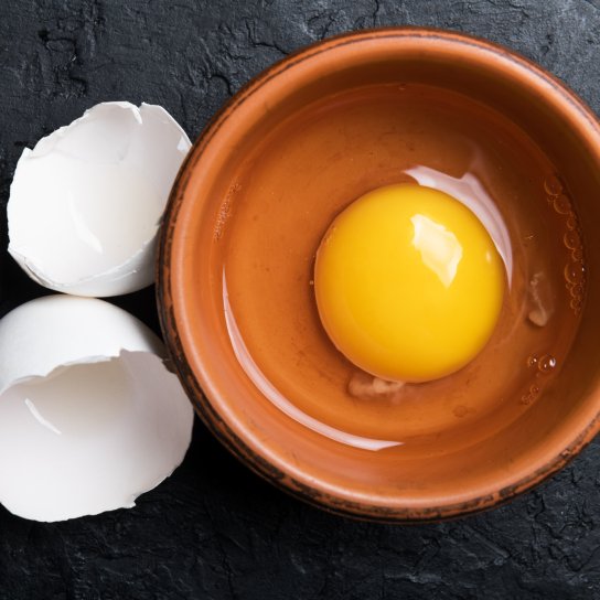 Як відокремити жовток від білка