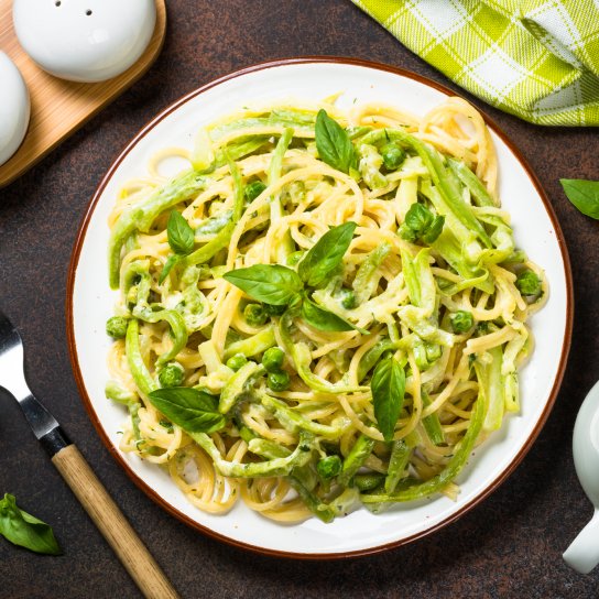 Спагеті з горошком